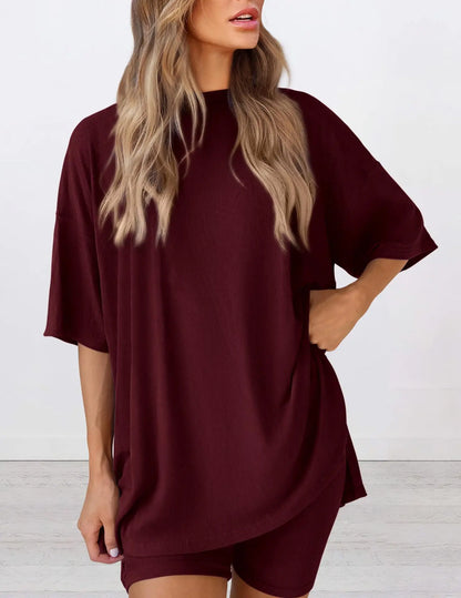 Chic and Comfortable Veloura Two-Piece Lounge Set for Juniors