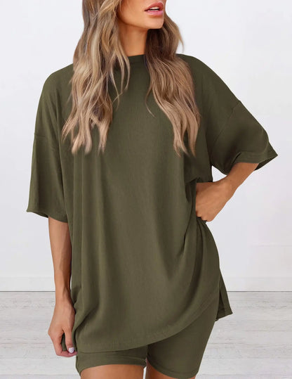 Chic and Comfortable Veloura Two-Piece Lounge Set for Juniors