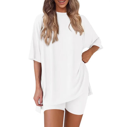Chic and Comfortable Veloura Two-Piece Lounge Set for Juniors
