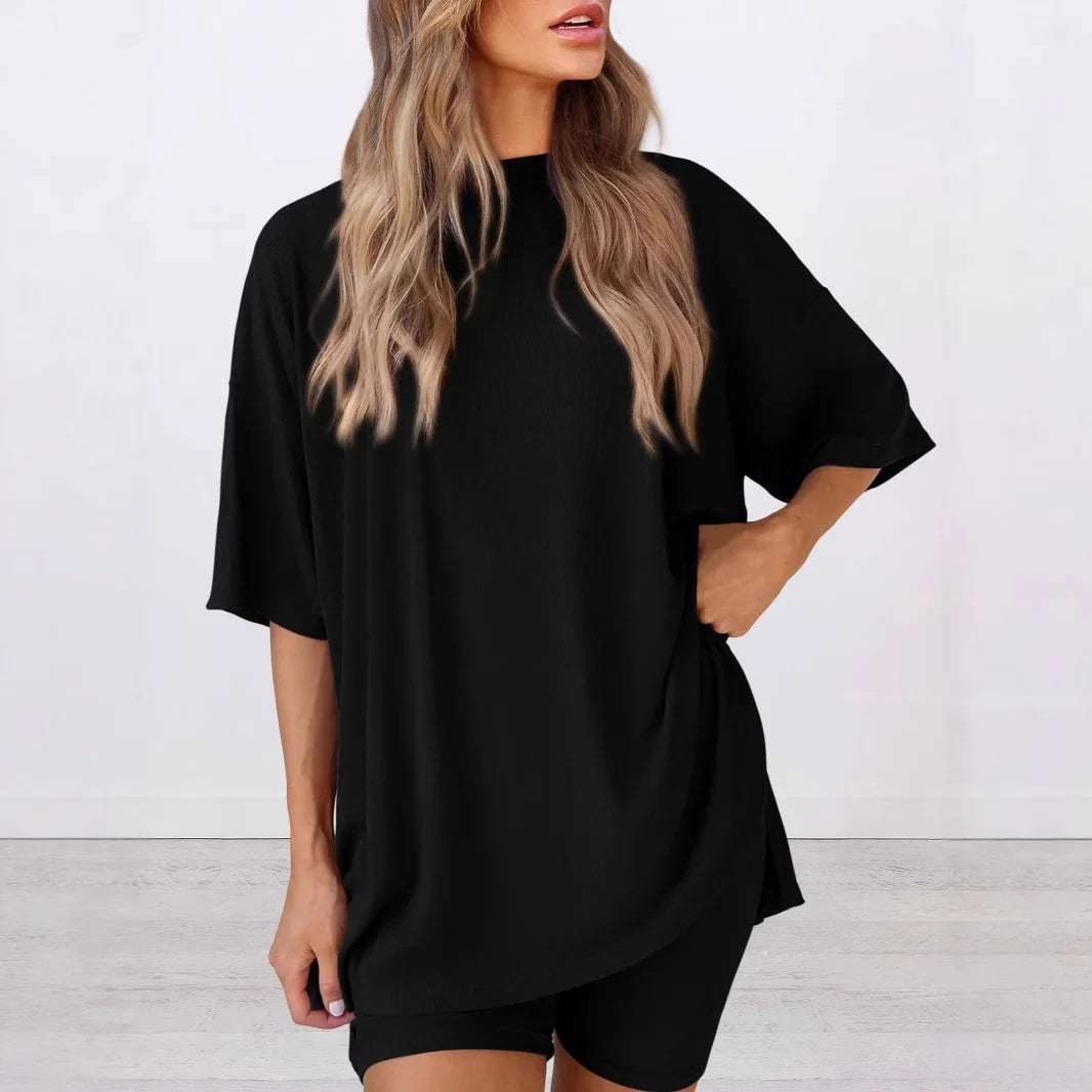Chic and Comfortable Veloura Two-Piece Lounge Set for Juniors